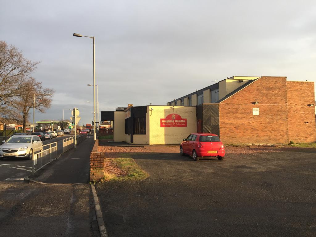 Laughing Buddha Guesthouse Uddingston Exterior photo